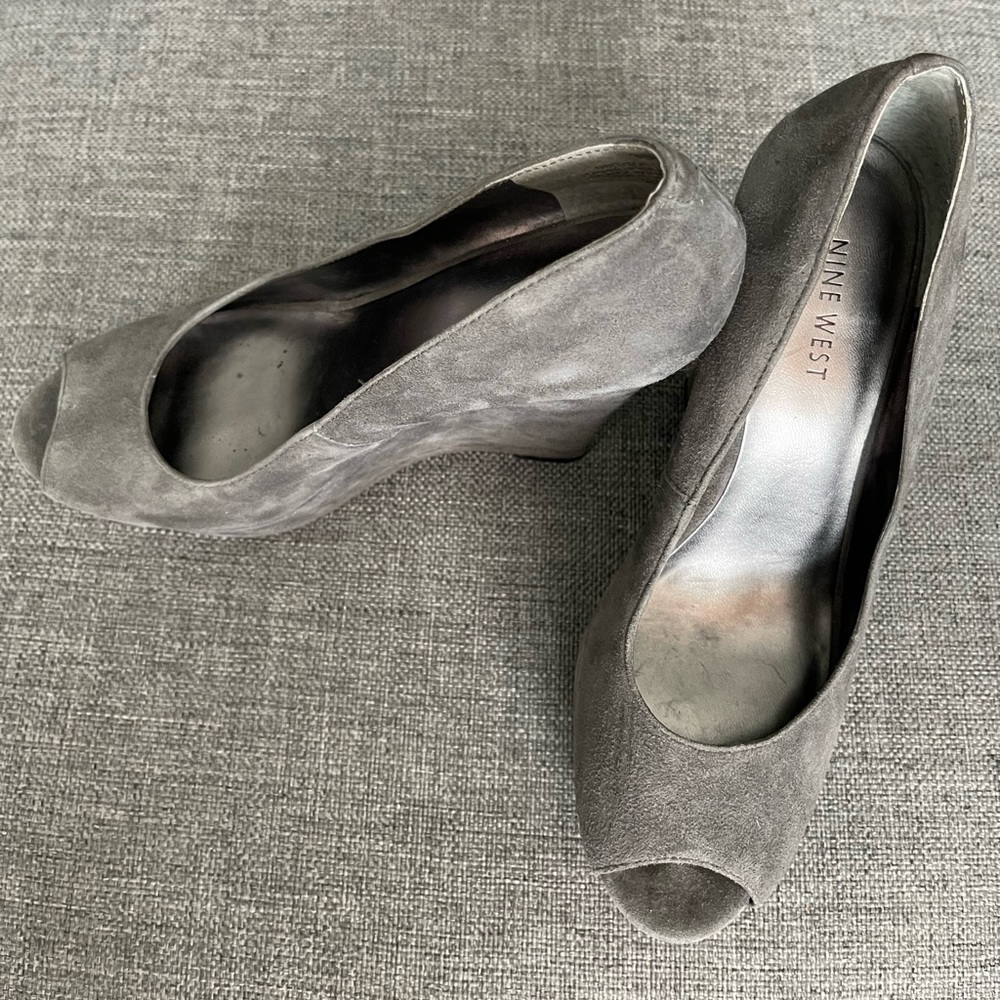 Grey suede Nine West wedges